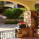 公寓式酒店 Villaggio Smeralda By Sardegna Smeralda 罗通多港